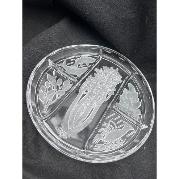 Vintage 10 Inch 5 Section Vegetable Tray Etched Fish Lobster Celery Vegetables - Picture 4 of 8